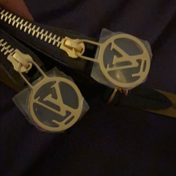 Louis Vuitton trio pouch - Picture 3 of 7